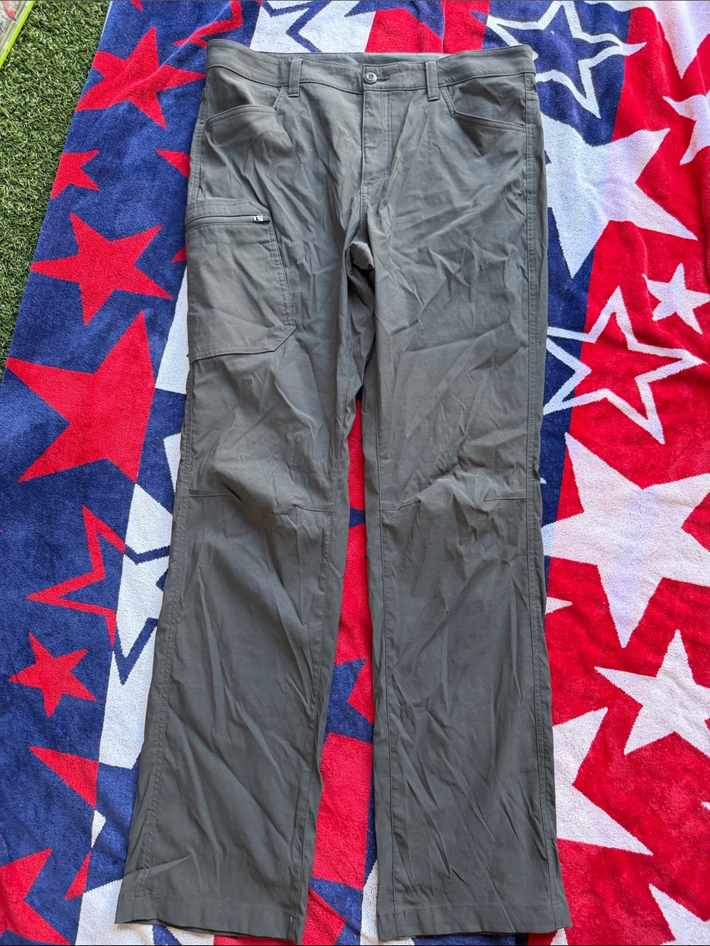 Eddie Bauer Olive Utility Cargo Pants